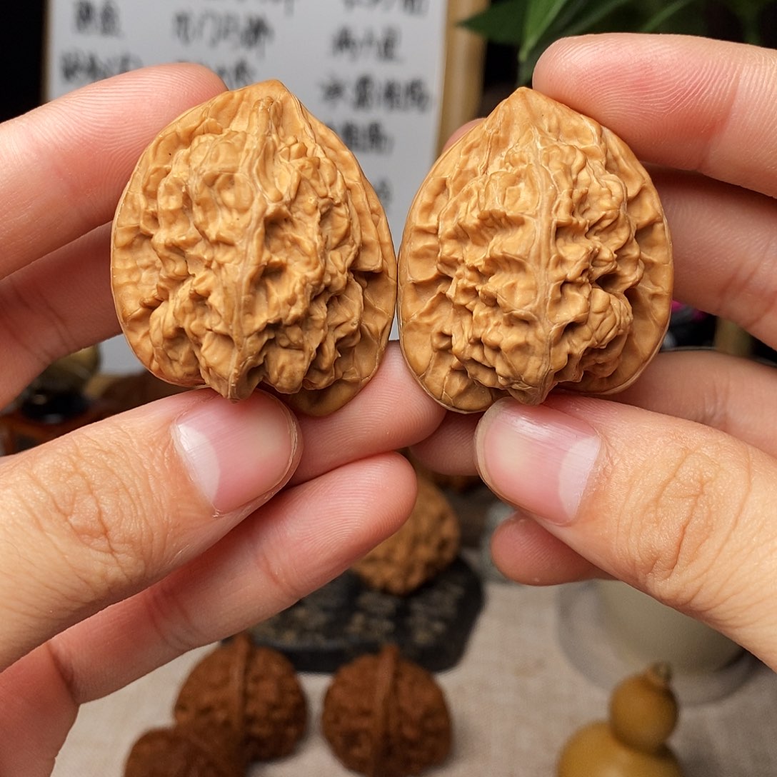 文玩核桃吊坠承德粗筋