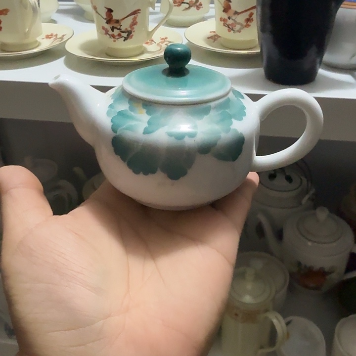 茶盏陶瓷盘子啥都有