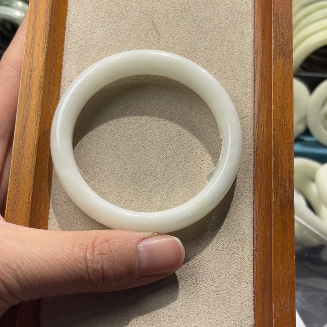 蓝田玉（蛇纹石化大理石玉）手镯未镶嵌?****?