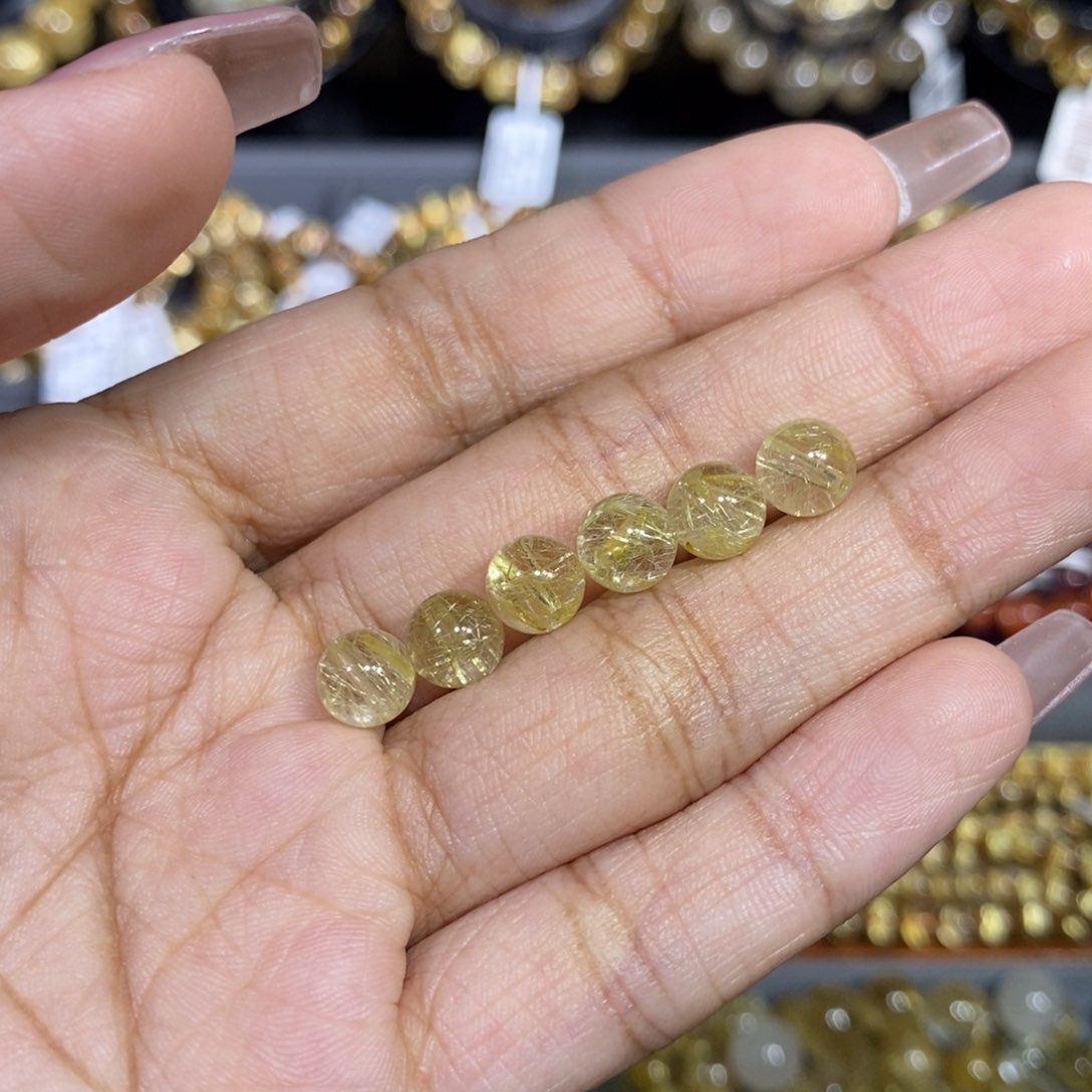 水晶手串未镶嵌火*芊