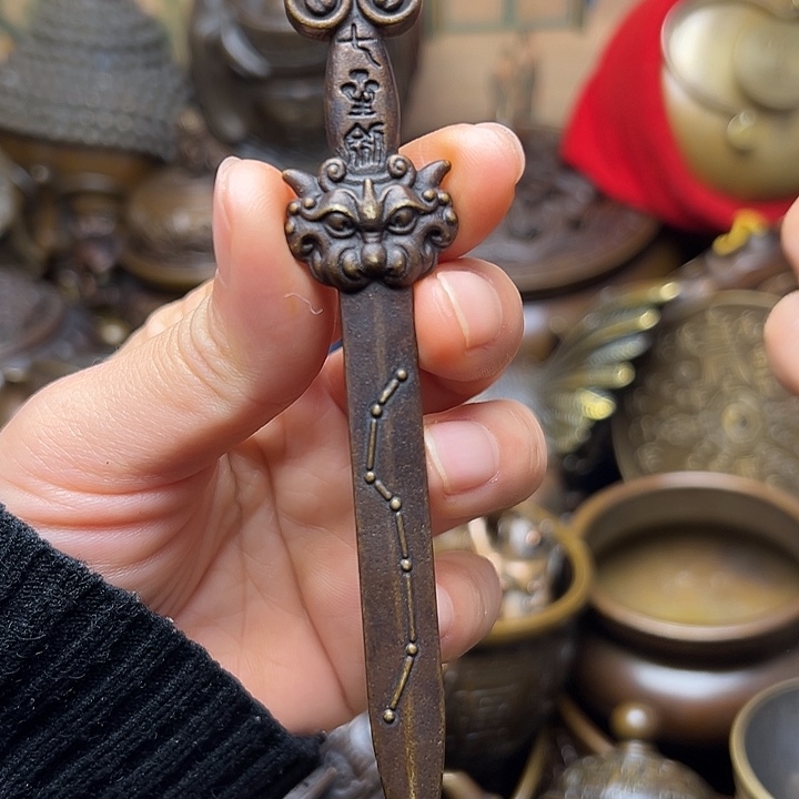 铜器摆件老王直播间