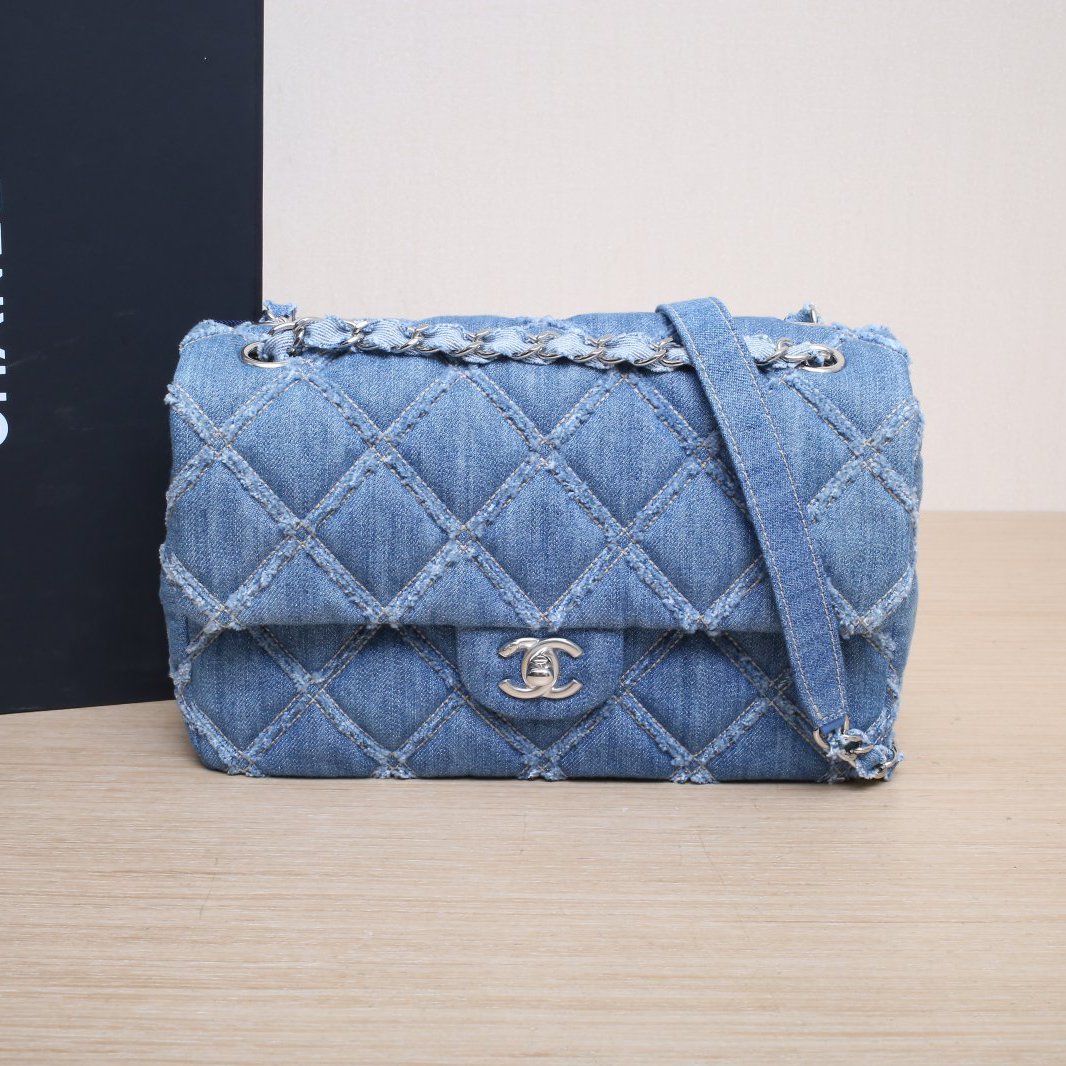 99新 Chanel/香奈儿 【小花念念】牛仔蓝 牛仔 29开 银扣 CF 中号