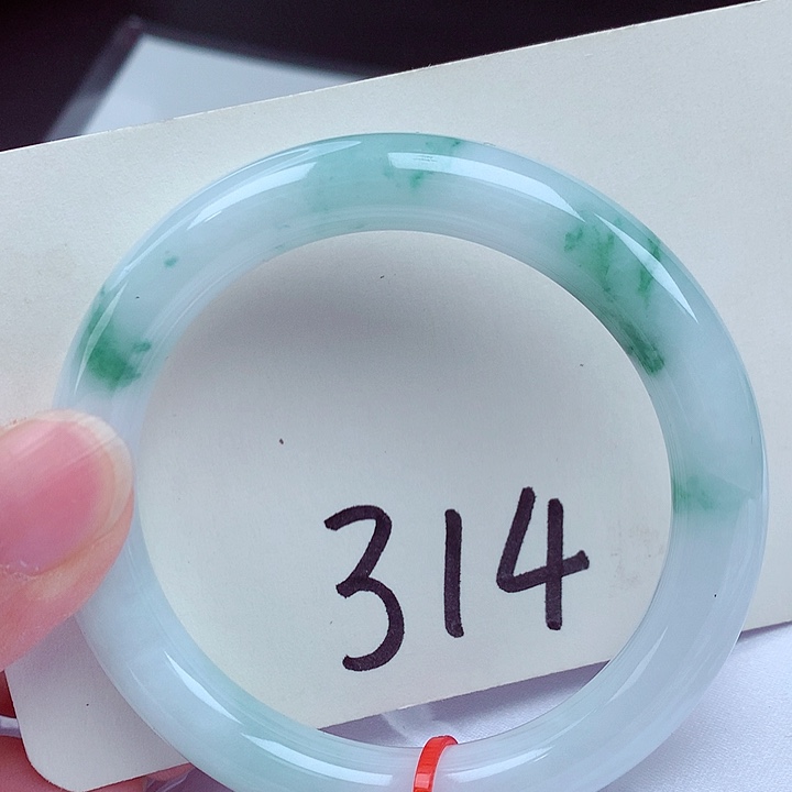 翡翠未镶嵌手镯翡翠