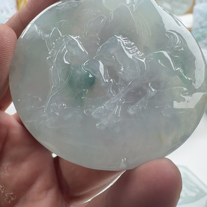 翡翠未镶嵌颈饰天然缅甸A货翡翠