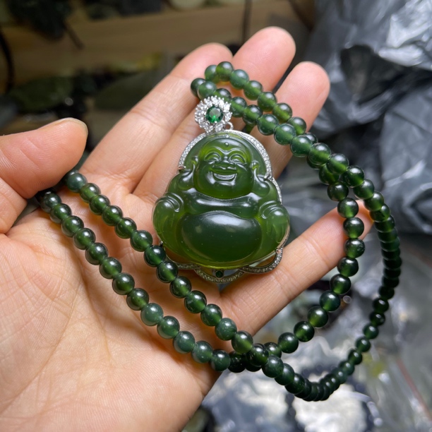 天然玉石帝王绿大佛高货一个弥勒佛带链子菠菜绿