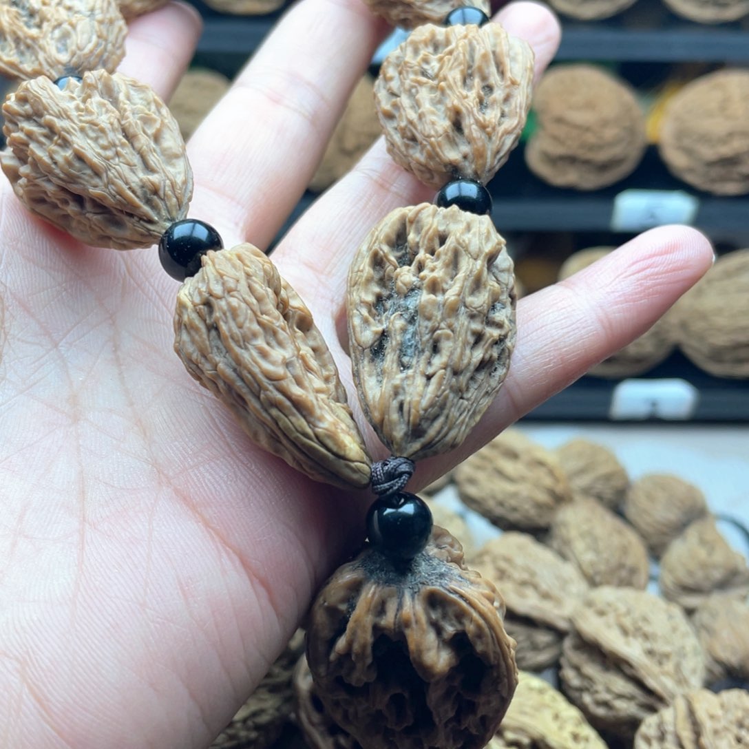 天***泪文玩核桃吊坠涿鹿南疆