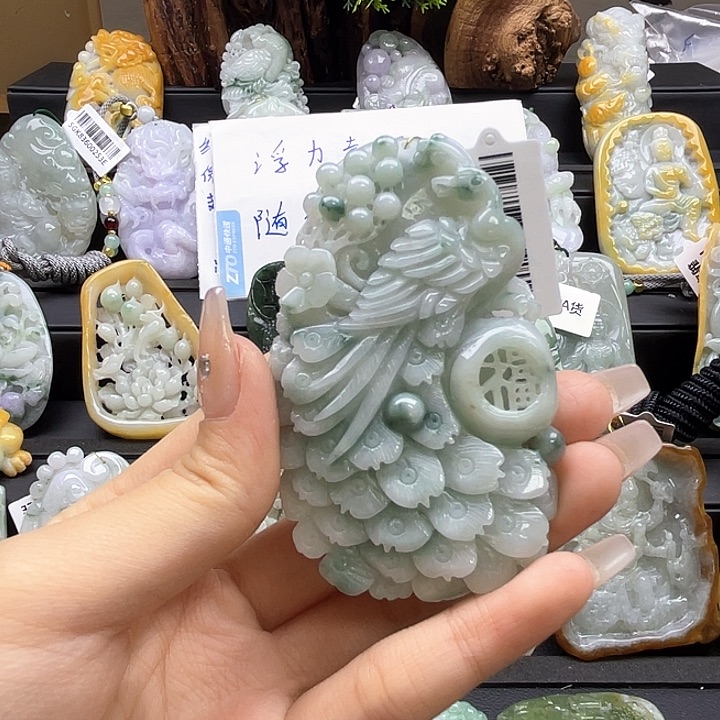翡翠吊坠(不含链)未镶嵌