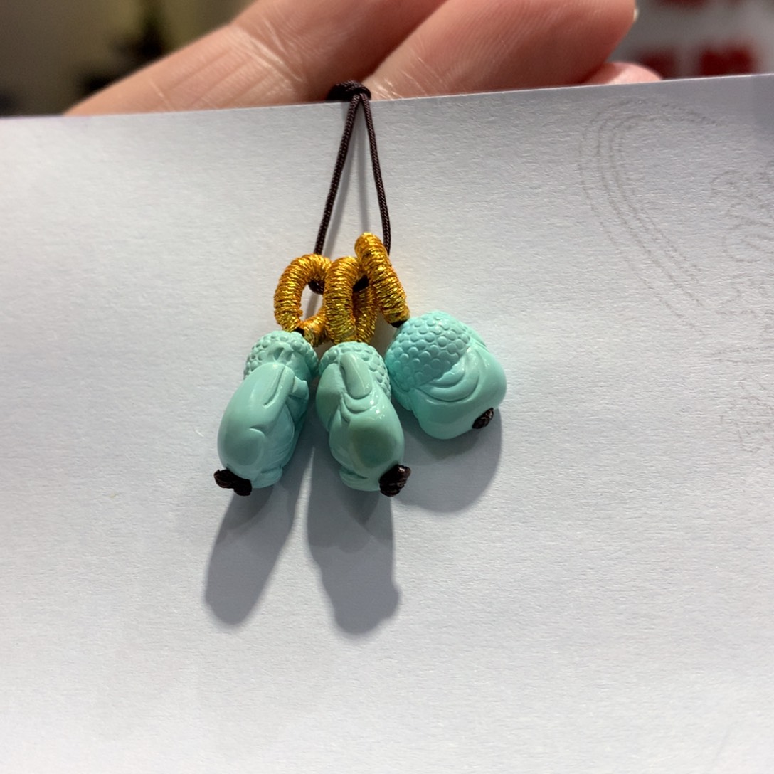 绿松石配饰未镶嵌