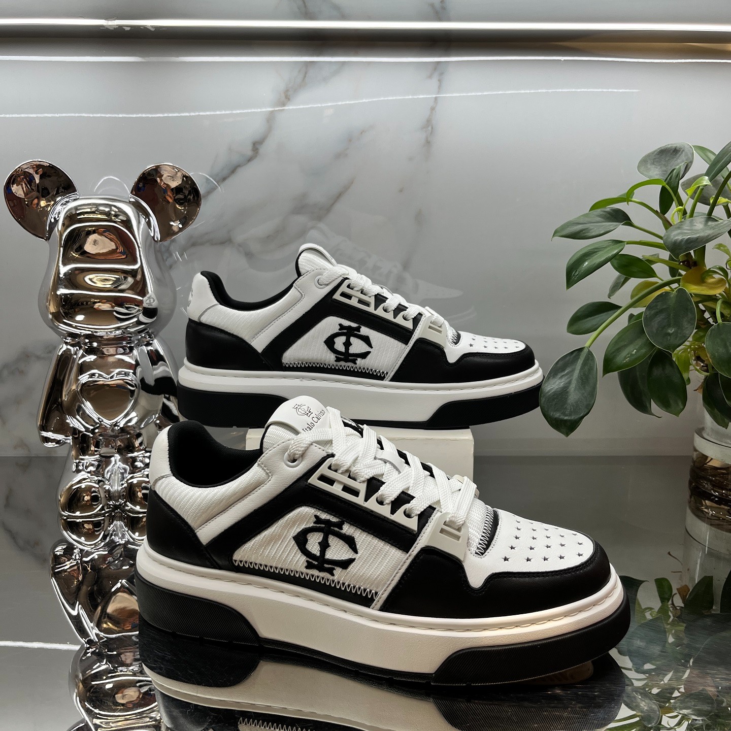 ItaloCalvino意卡维诺四季新款黑白牛皮拼色工艺时尚百搭高端板鞋