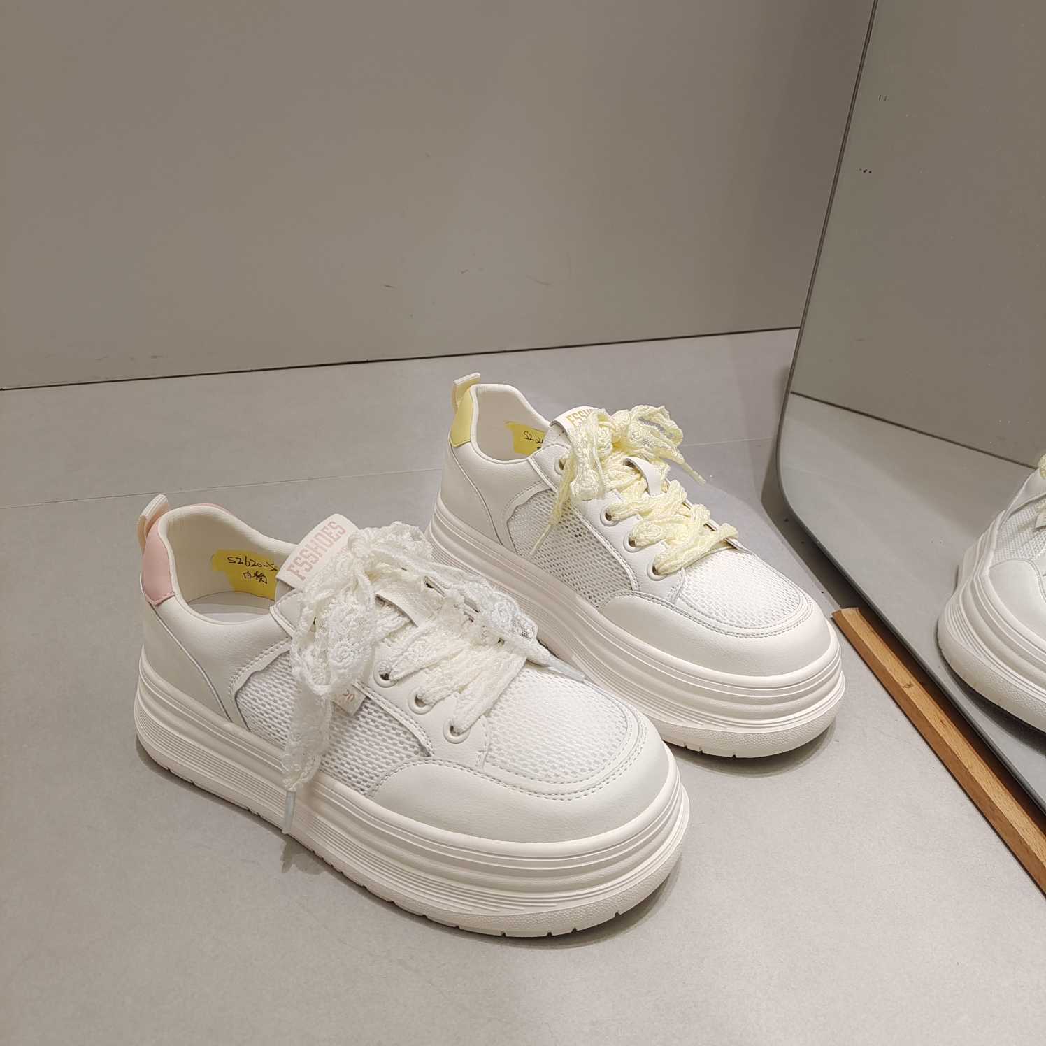 单网蕾丝鞋带厚底板鞋