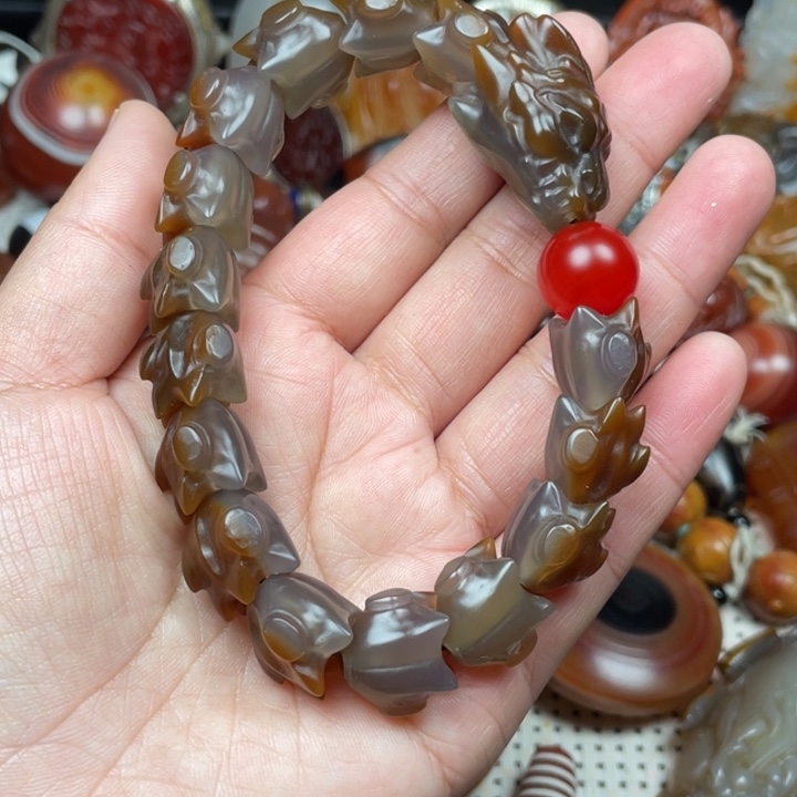 妙***观玛瑙/玉髓未镶嵌颈饰