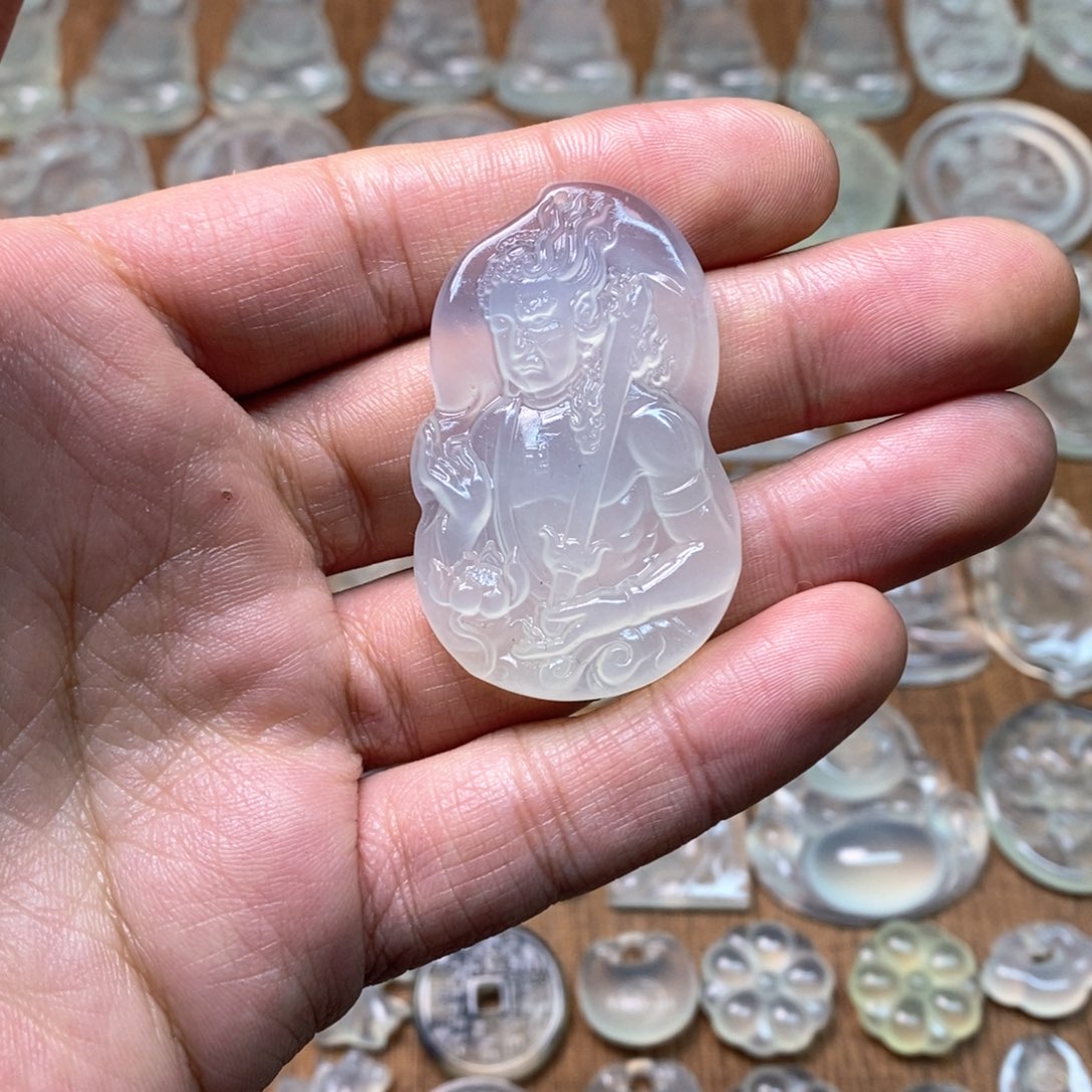 岫玉吊坠(不含链)未镶嵌