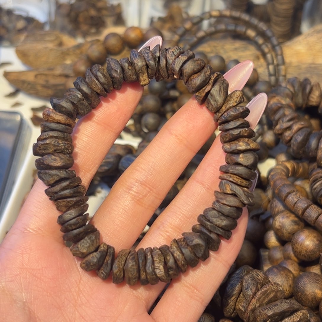 沉香手串春**鸿奇楠沉香单圈手串18克树丁