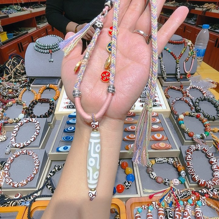 未镶嵌玛瑙/玉髓珠宝奇石