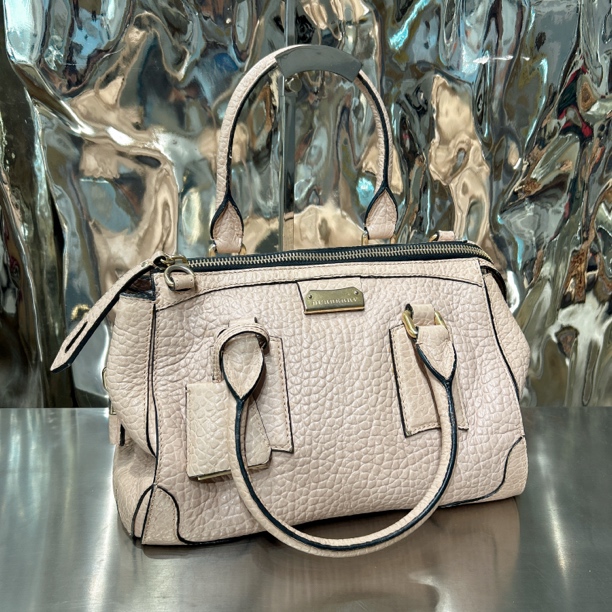 95新 BURBERRY/博柏利 粉色 鳄压纹 手提单肩 波士顿