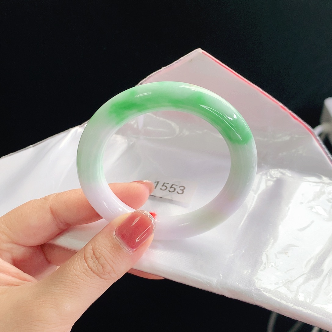 翡翠未镶嵌手镯（圆镯）03