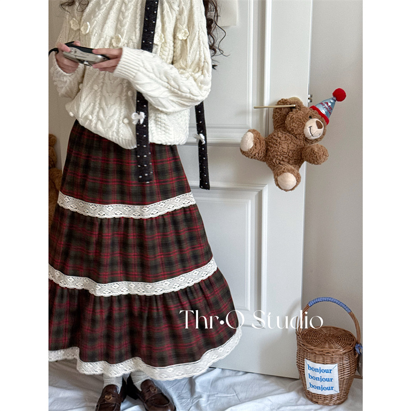 【格窗笔记】复古红绿色格子蕾丝花边半身裙女显瘦中长款蛋糕裙A字