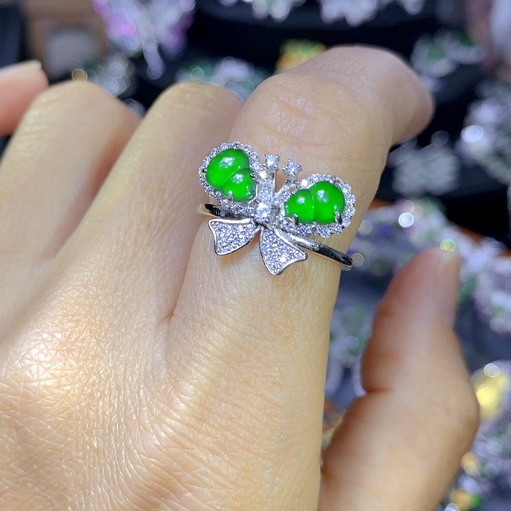 翡翠戒指银S925镶嵌天然翡翠