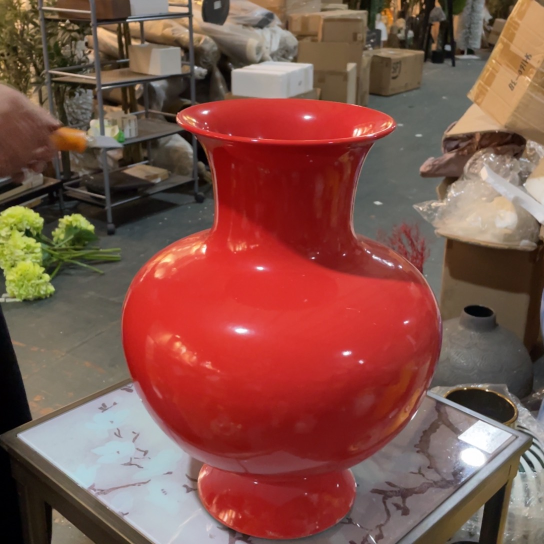 陶瓷花瓶，家居摆件。