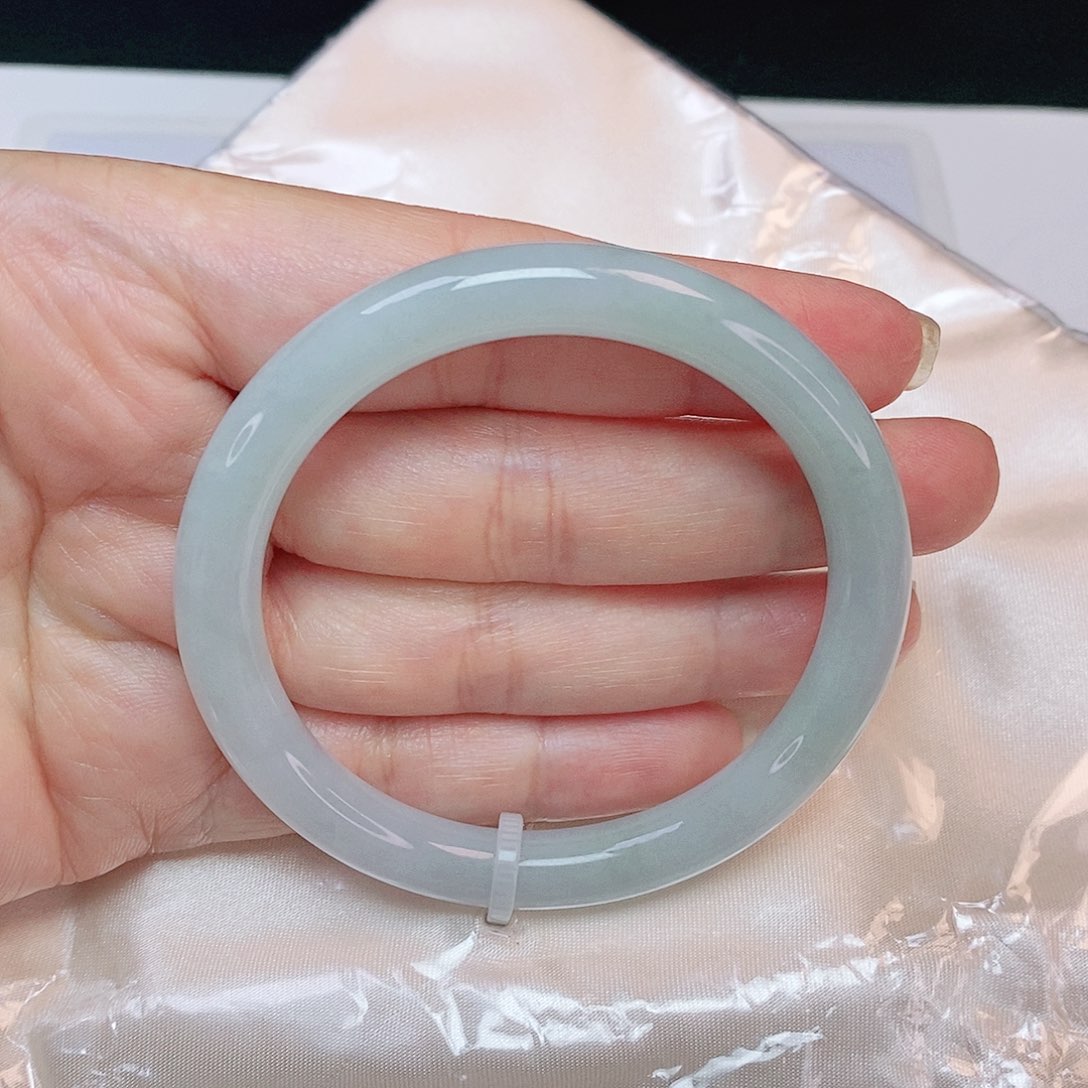 【闪购商品】翡翠手镯未镶嵌圆55.1