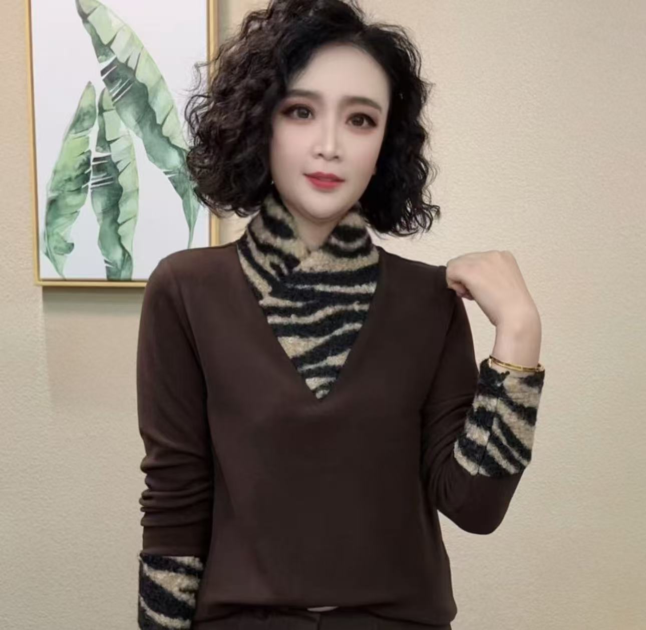 2025新款时尚洋气百搭冬季减龄气质长袖T恤上衣#63330