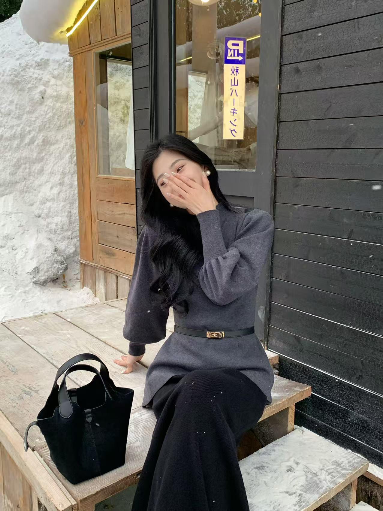 【配皮带】韩系2025秋冬加厚毛衣新款半高领灯笼袖针织显瘦收腰上衣