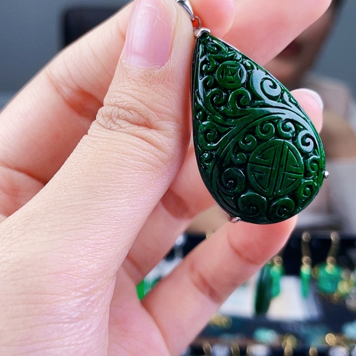 翡翠颈饰银S925镶嵌饰品