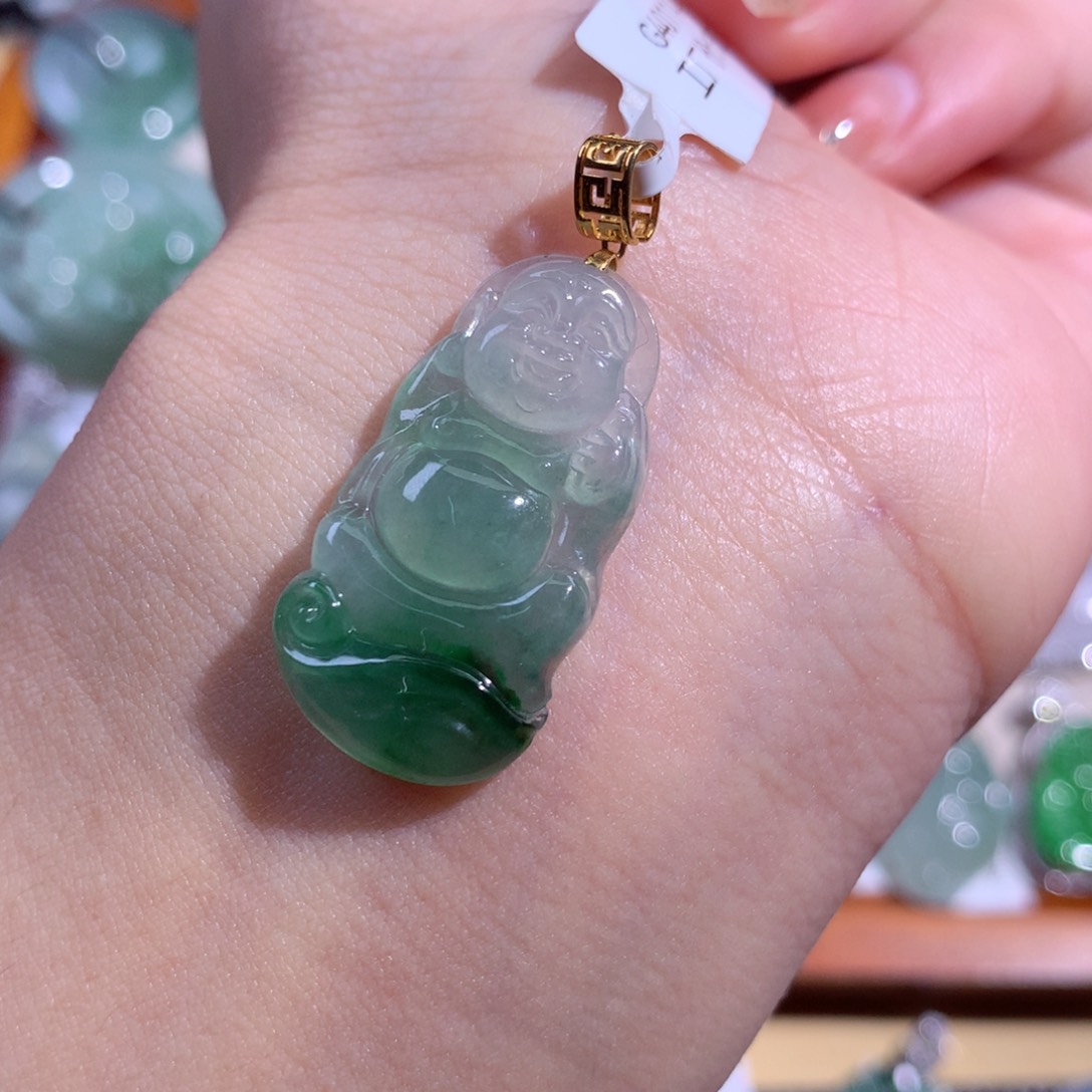 翡翠颈饰18K金镶嵌冰佛公