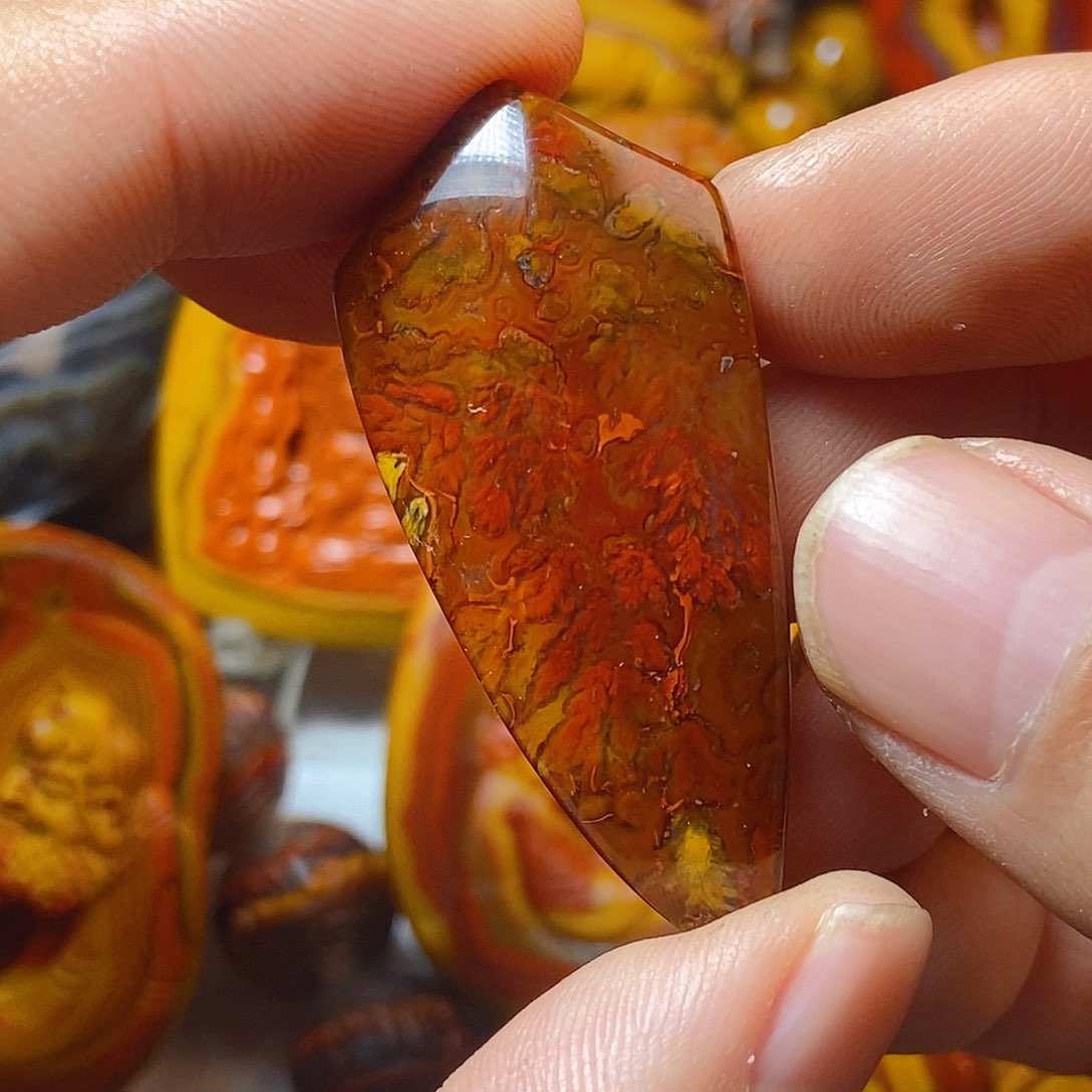 未镶嵌其他玛瑙/玉髓