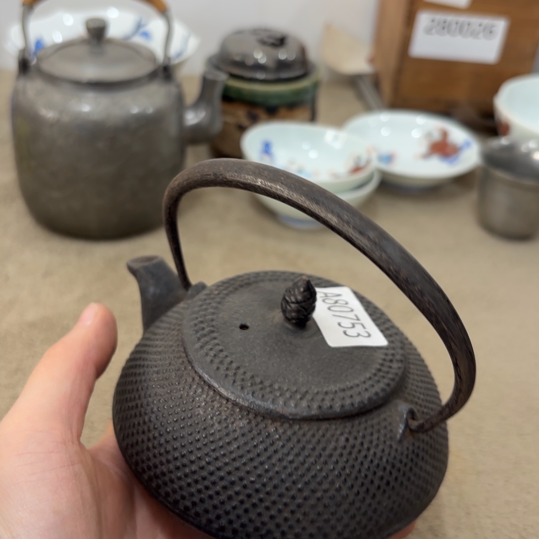 瓷片非常好看漂亮的物品 