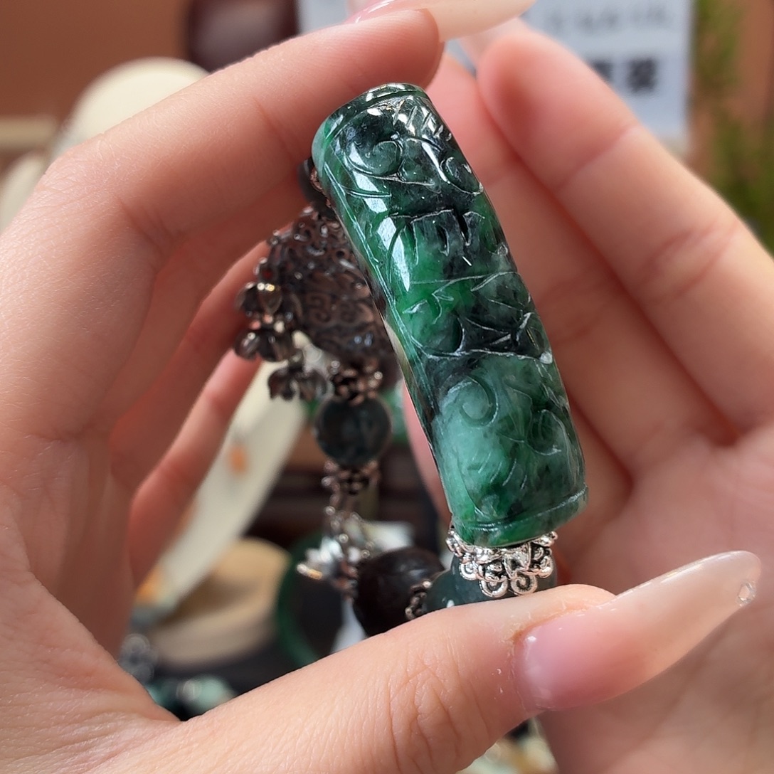 翡翠未镶嵌耳饰手串