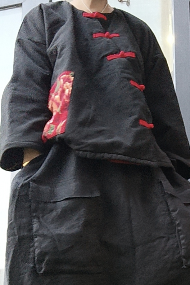 无吊牌水洗黑色红盘扣卫衣料棉服