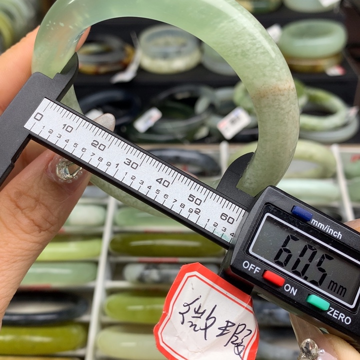 蛇纹石玉未镶嵌手镯516
