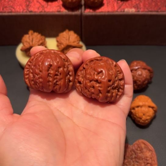 落***雨吊坠文玩核桃白狮子