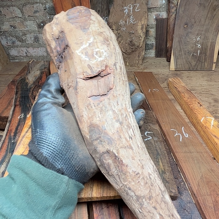 青***的香榧木大红酸枝交趾黄檀