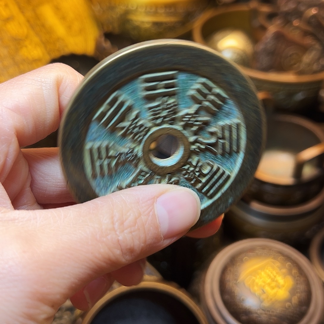 精美铜器工艺品等