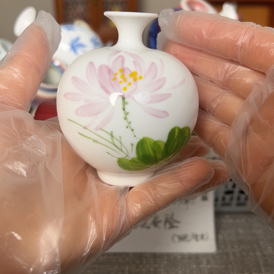 摆件景德镇陶瓷研究所学会