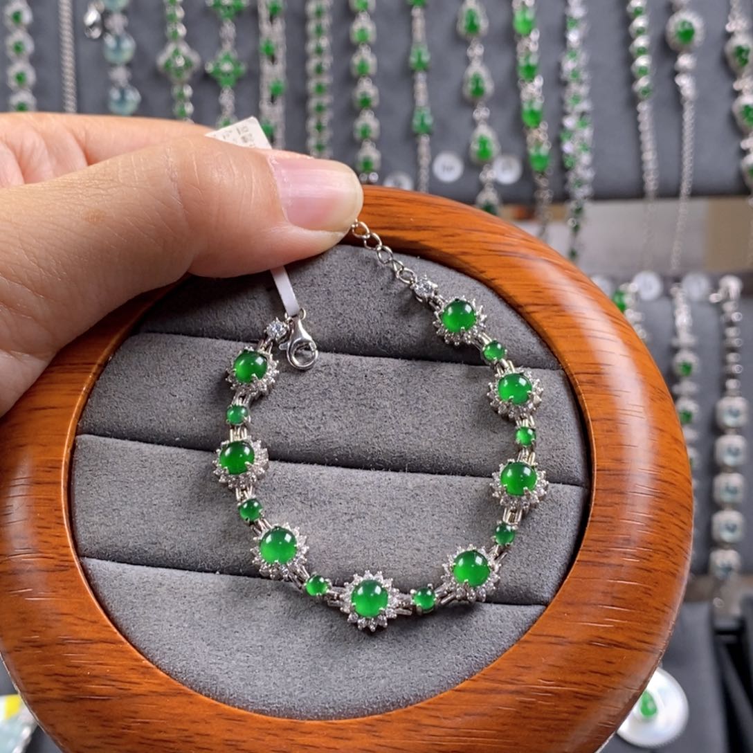 翡翠银S925镶嵌颈饰小**王翡翠手链