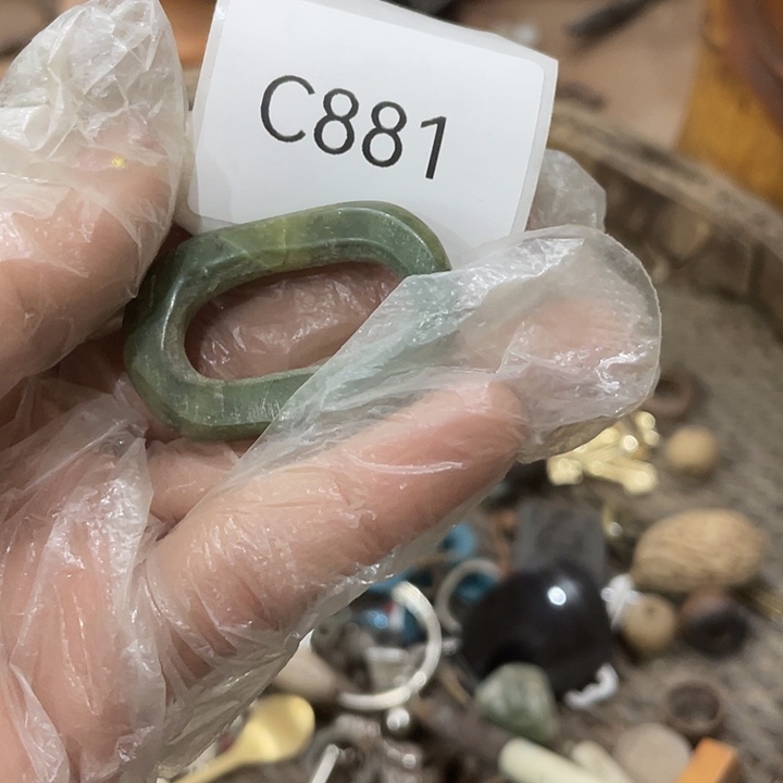 雨***晴瓷片C881号工艺品