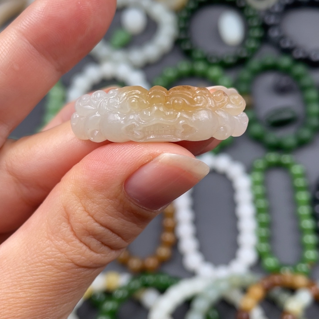 和田玉吊坠未镶嵌