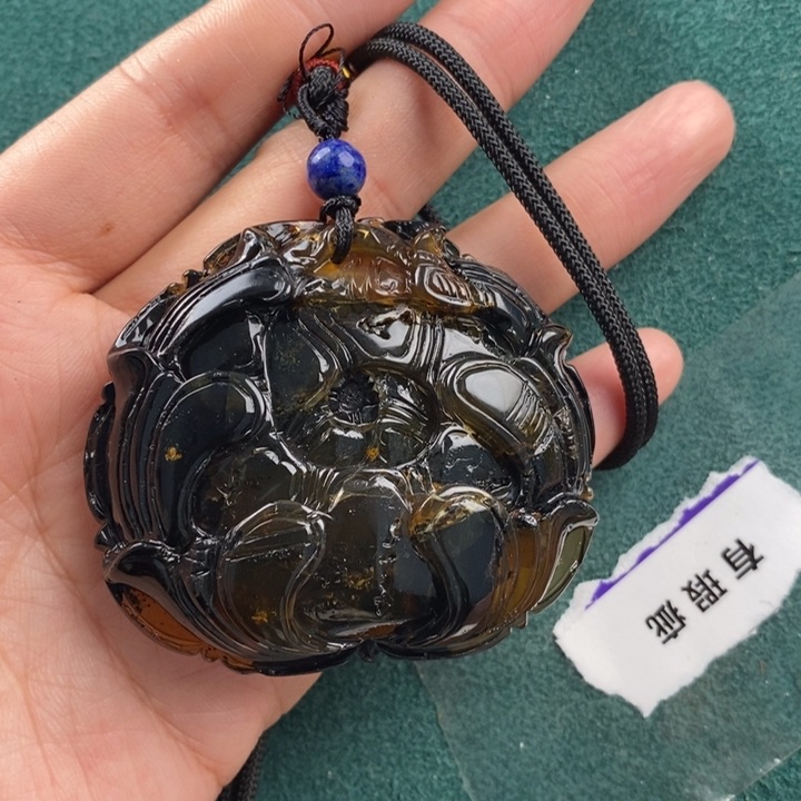 琥珀珠宝奇石未镶嵌