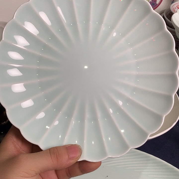 影青8寸菊花浅碟陶瓷