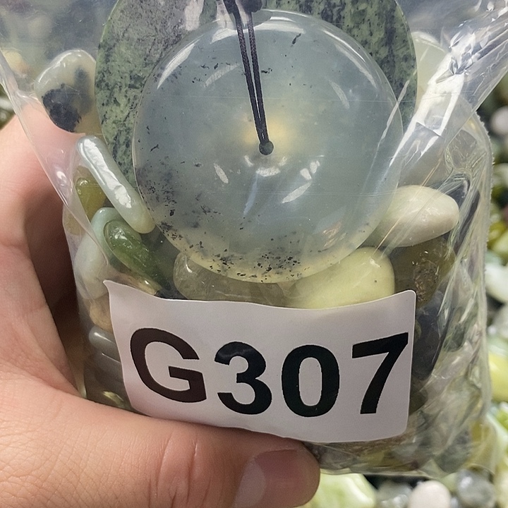 岫玉鱼缸石未镶嵌