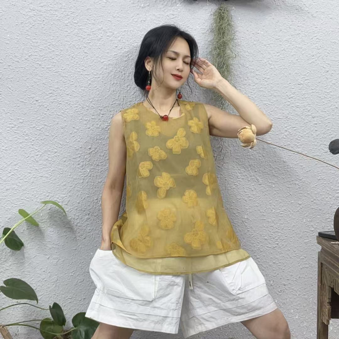528双层欧根纱绣花朵马甲上衣（长66胸围102