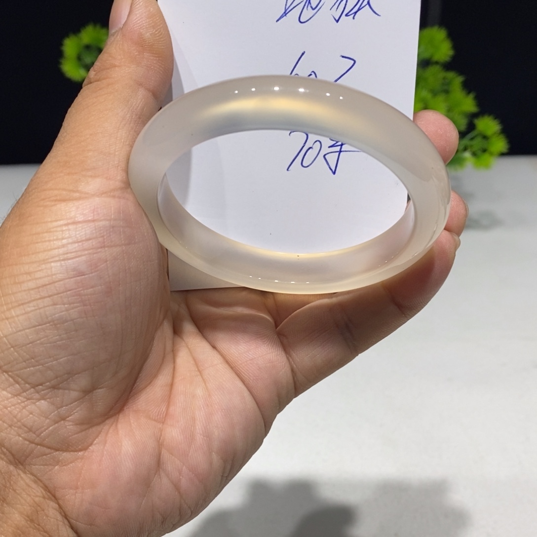 扣***火玛瑙/玉髓未镶嵌手镯