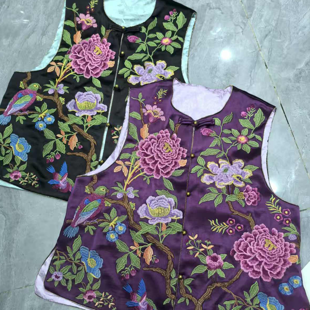 新中式立体满绣秋季新款马甲，展现老钱风独特魅力
