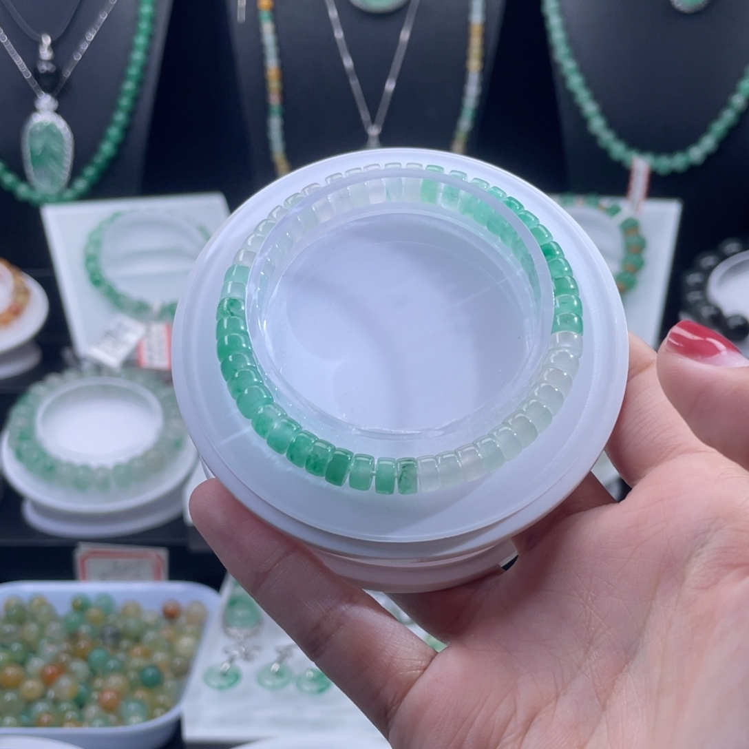 石英质玉（非洲翠）未镶嵌手串