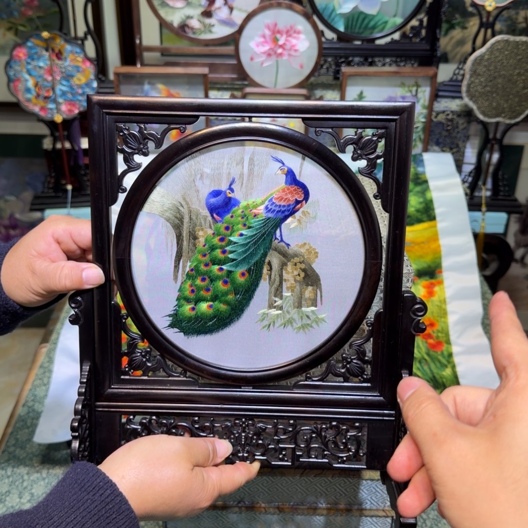 刺绣手工苏绣工艺异色精品