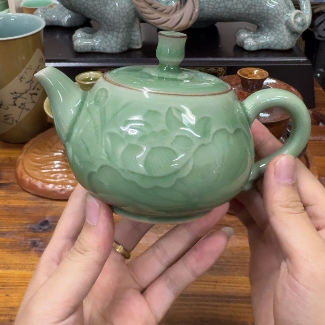 龙泉青瓷茶具微瑕8136