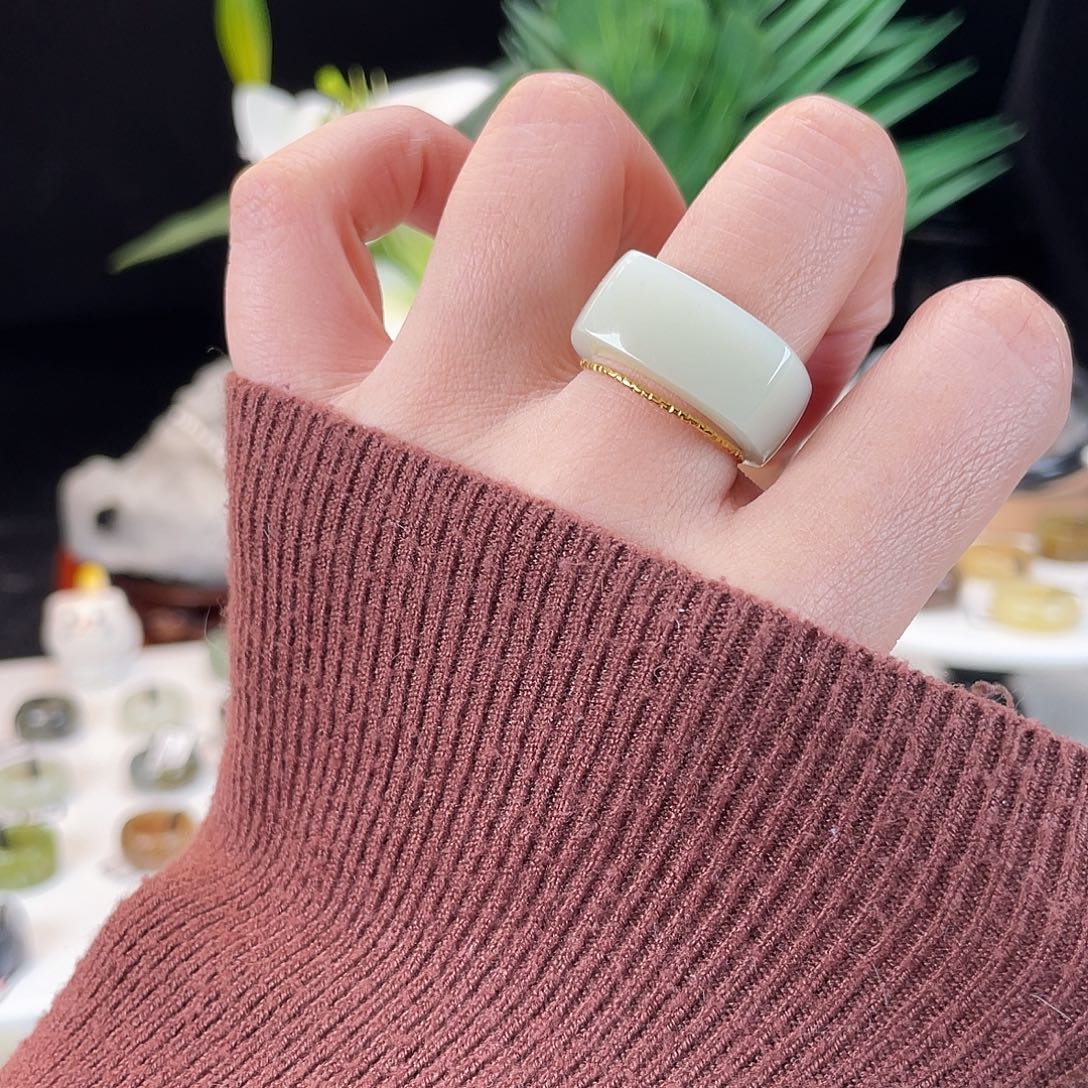 和田玉未镶嵌戒指E145奶糖马鞍17.9带24h